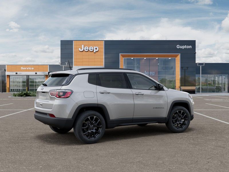 New 2026 Jeep Compass Latitude Altitude 4x4Image 4