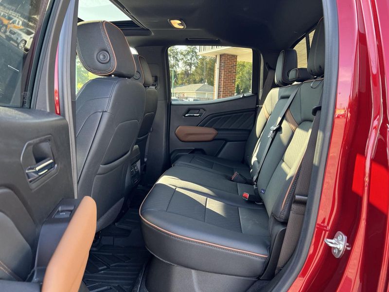 2024 Gmc Canyon AT4 photo 40