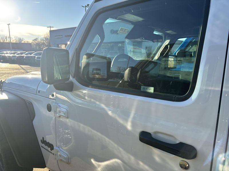 New 2026 Jeep Wrangler 4-door Sport SImage 15