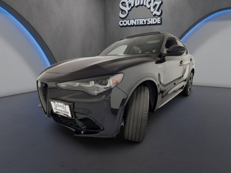 Used 2025 Alfa Romeo Stelvio Veloce Premium AWD w/SunroofImage 11