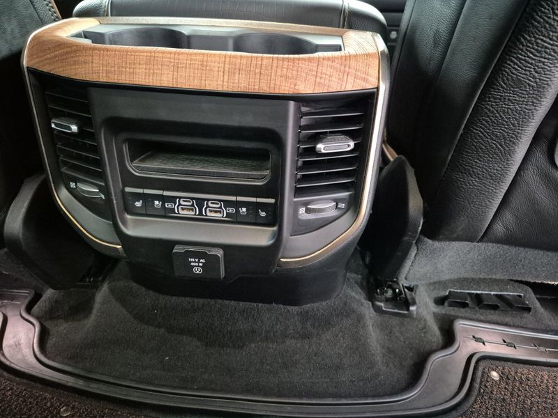2022 RAM 1500 LonghornImage 9
