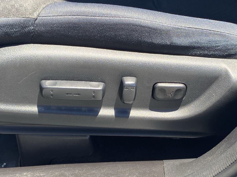 Used 2015 Honda CR-V EXImage 17