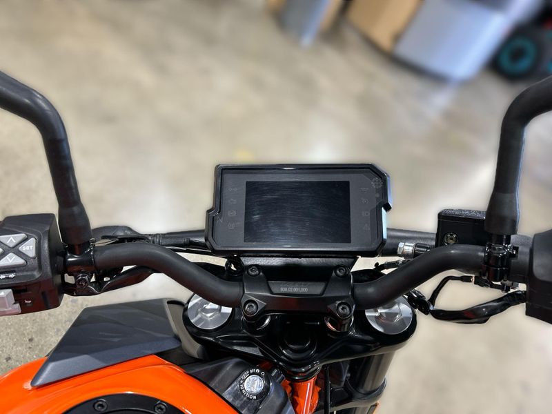 2023 KTM DUKE 390 Image 25