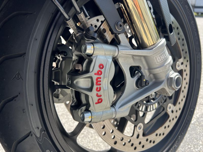 2018 Aprilia RSV4 RF 