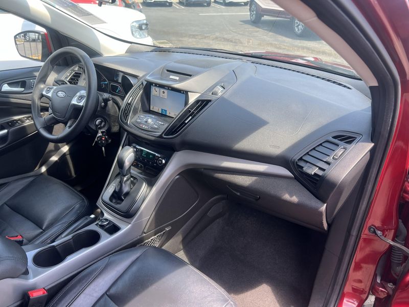 2016 Ford Escape SEImage 28