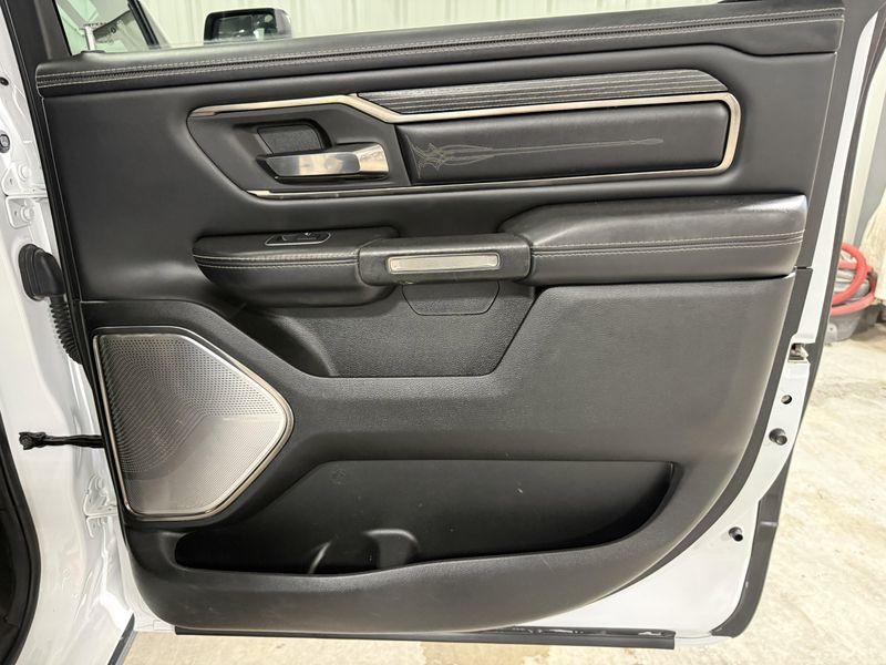 Used 2021 RAM 1500 LimitedImage 5