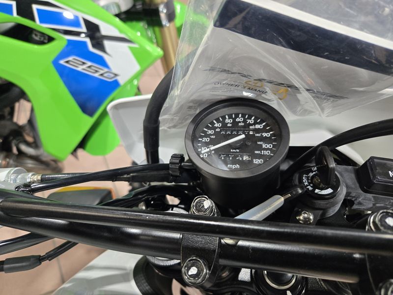 NEW 2026 SUZUKI DR650S Image 17