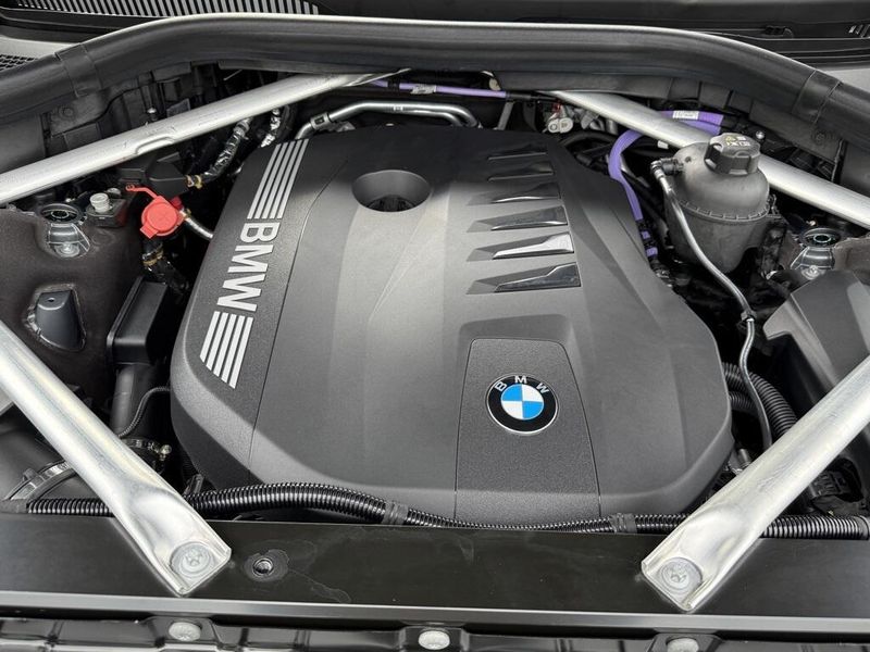 2025 BMW X7 xDrive40iImage 34