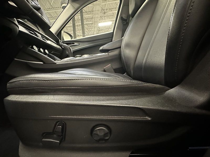 2021 Alfa Romeo Stelvio Sprint AWD w/Sunroof & SoundImage 13