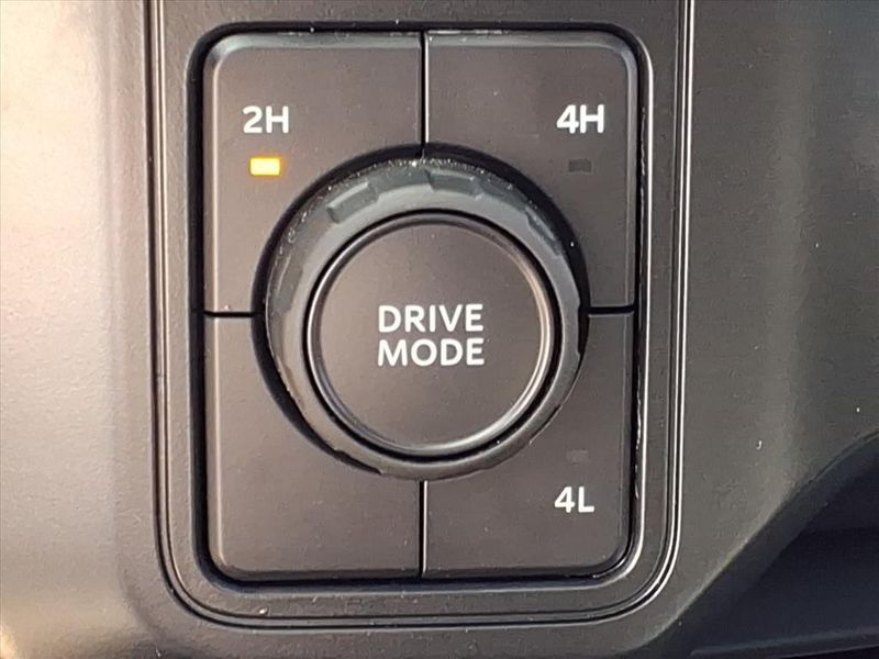 Used 2025 Ford F-450 PlatinumImage 26