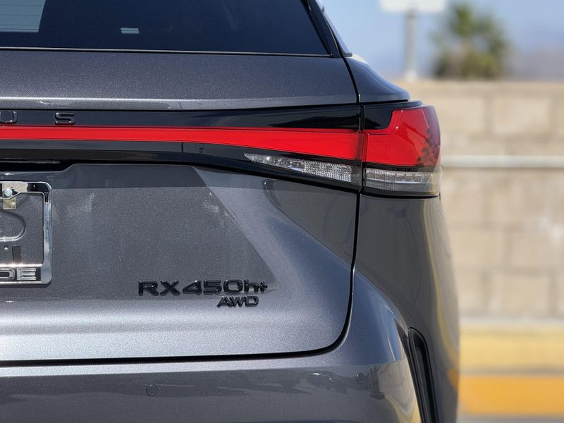 New 2026 Lexus RX 450h+ LuxuryImage 12