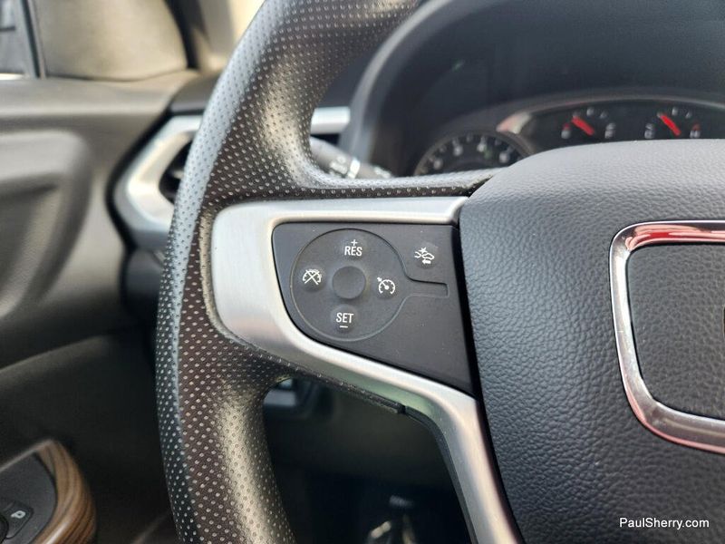 Used 2023 GMC Acadia SLE