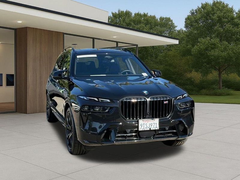 Used 2026 BMW X7 M60iImage 5