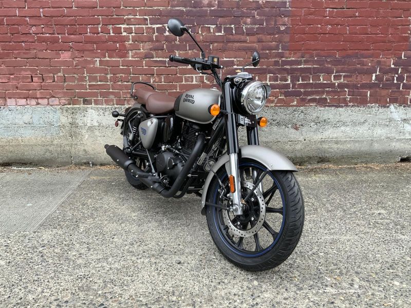 2024 Royal Enfield CLASSIC 350 