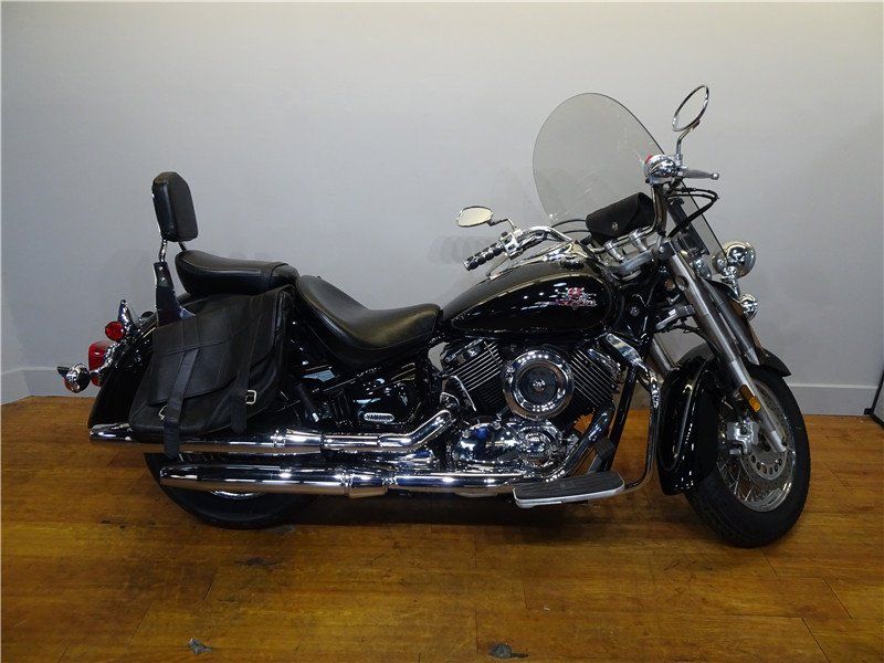 2000 Yamaha V STAR 1100 CLASSIC  in a Black exterior color. Parkway Cycle (617)-544-3810 parkwaycycle.com 