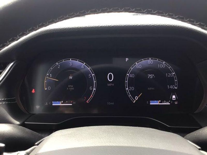 New 2025 Jeep Grand Cherokee Altitude X 4x2Image 12