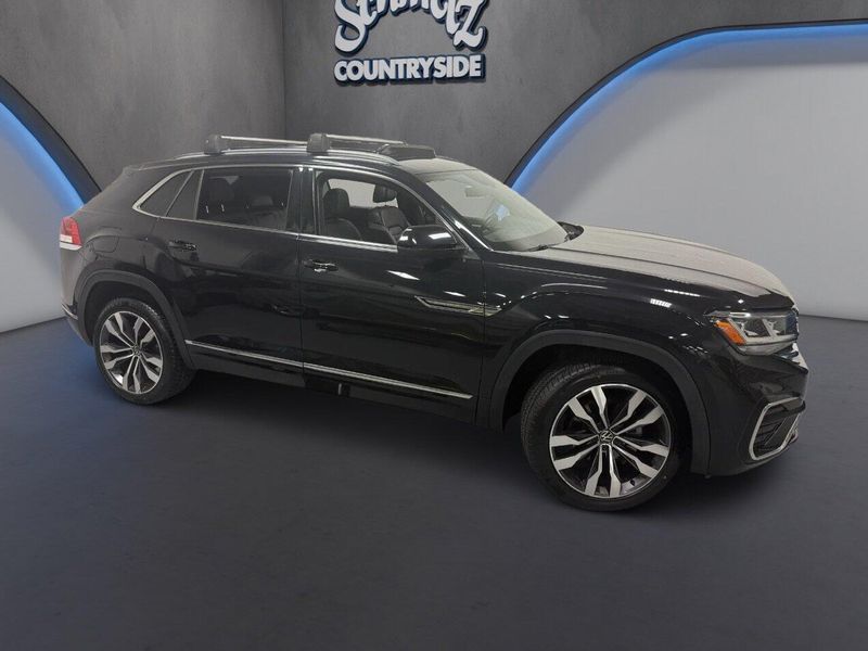 Used 2023 Volkswagen Atlas Cross Sport V6 AWD SEL Premium R-LineImage 3