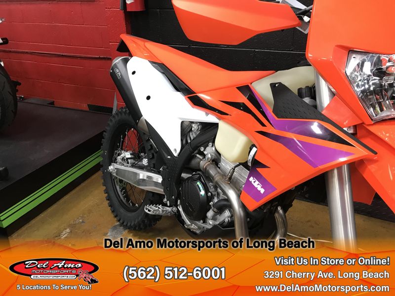 2024 KTM 500 XW-F  in a ORANGE exterior color. Del Amo Motorsports of Long Beach (562) 362-3160 delamomotorsports.com 