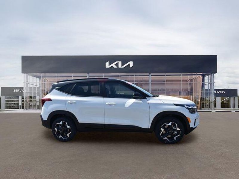 New 2026 Kia Seltos SImage 2