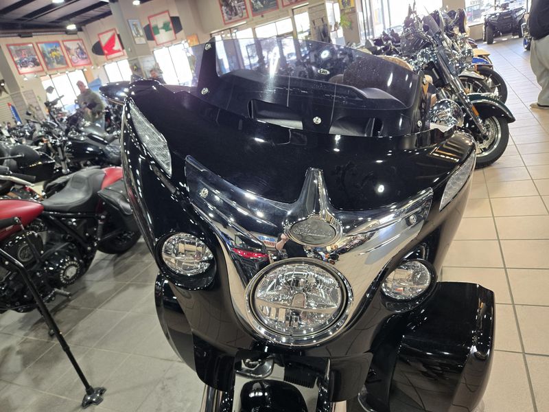 USED 2017 INDIAN MOTORCYCLE ROADMASTER CLASSIC 49ST Image 16