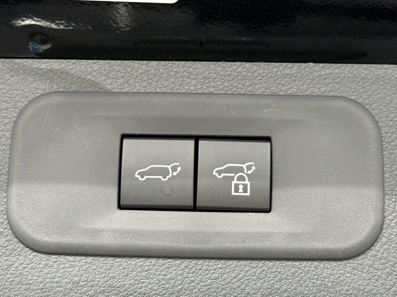 New 2026 Lexus TX 500h F SPORT Performance PremiumImage 14