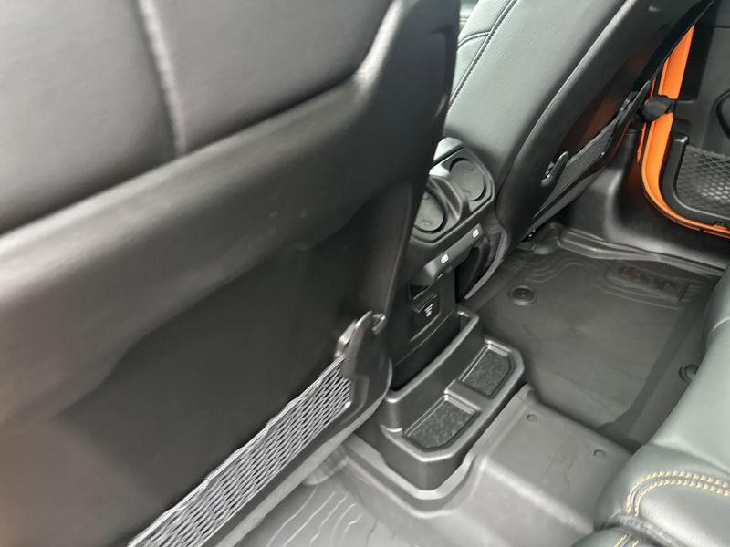 New 2025 Jeep Wrangler 4-door SaharaImage 15