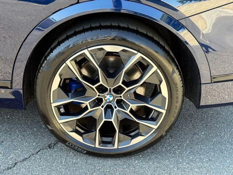 Used 2026 BMW X7 M60iImage 14