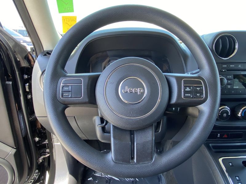 Used 2016 Jeep Patriot SportImage 23
