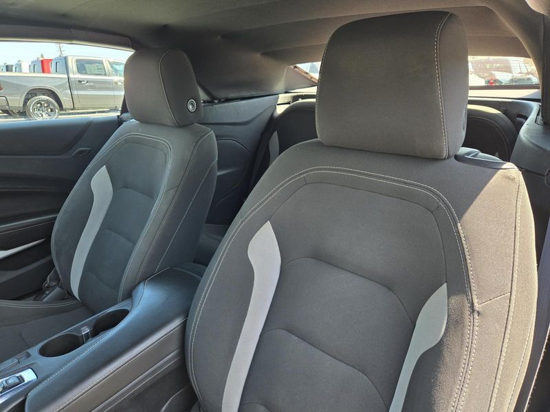 Used 2020 Chevrolet Camaro 2dr Conv 1LT