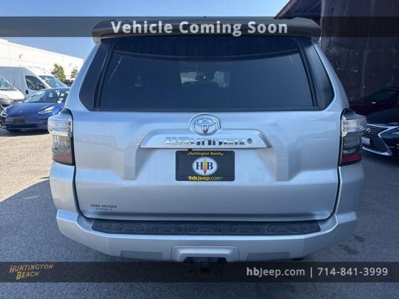 2021 Toyota 4Runner SR5Image 6