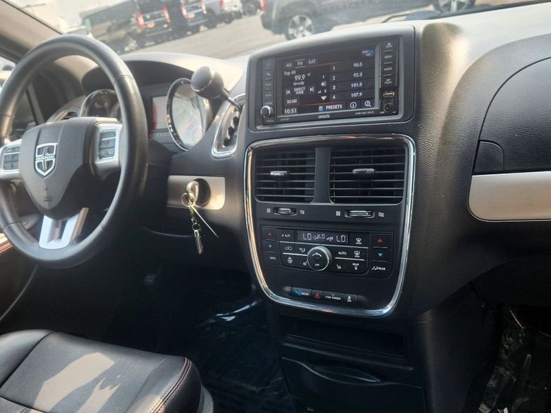 2018 Dodge Grand Caravan GTImage 28