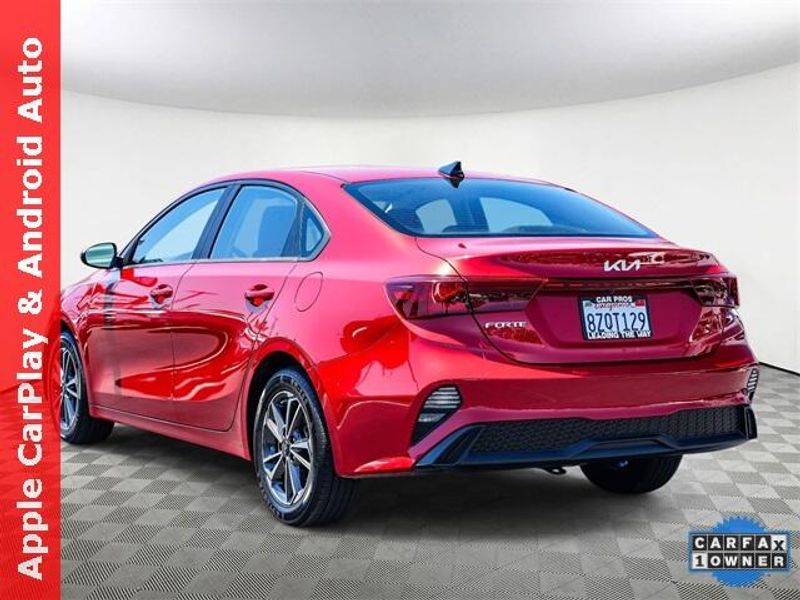 Used 2022 Kia Forte LXSImage 6