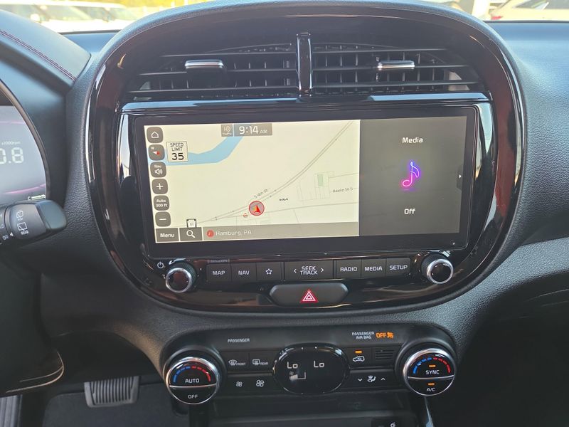 2023 Kia Soul GT-Line photo 24