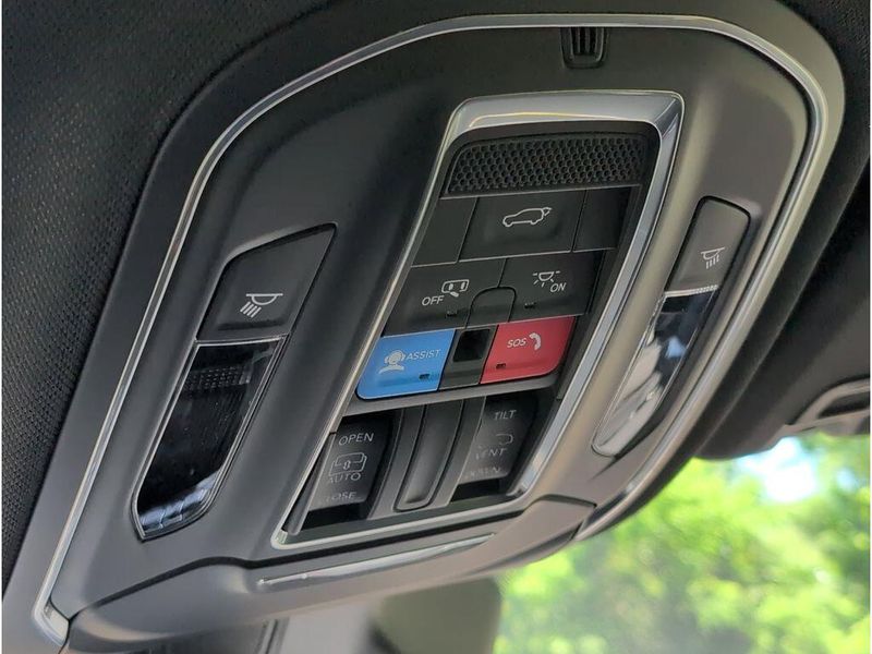 New 2026 Jeep Grand Cherokee L Laredo X 4x2Image 29