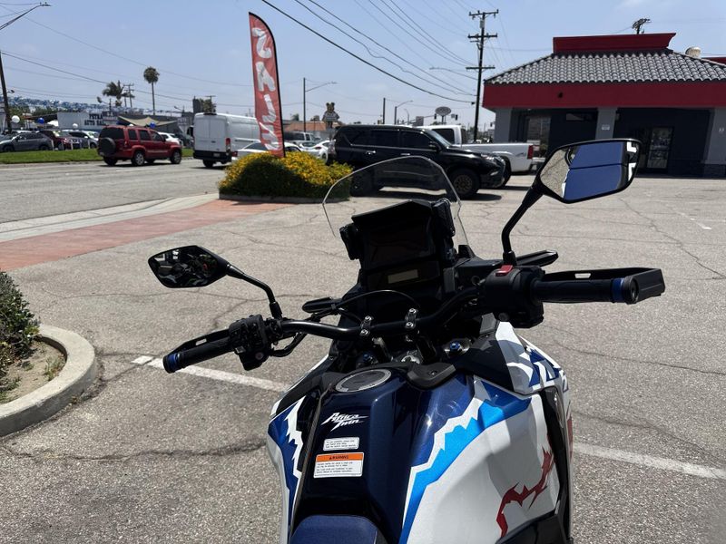 New 2026 Honda AFRICA TWIN DCT Image 11