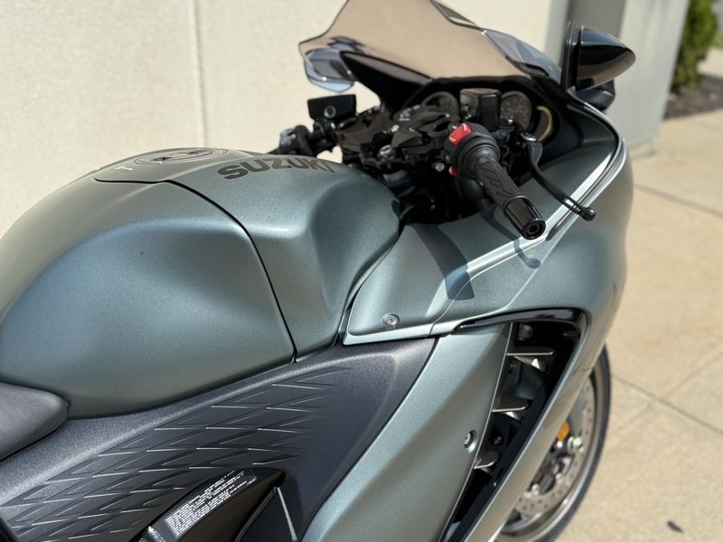2025 Suzuki HAYABUSA 1340Image 7