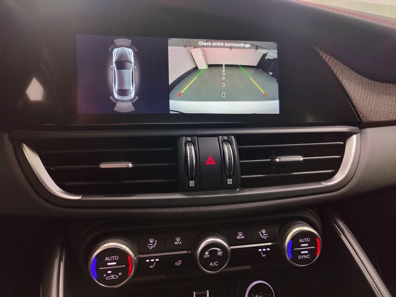Used 2024 Alfa Romeo Giulia Quadrifoglio Supersport (1 of 66) w/Activ AsstImage 31