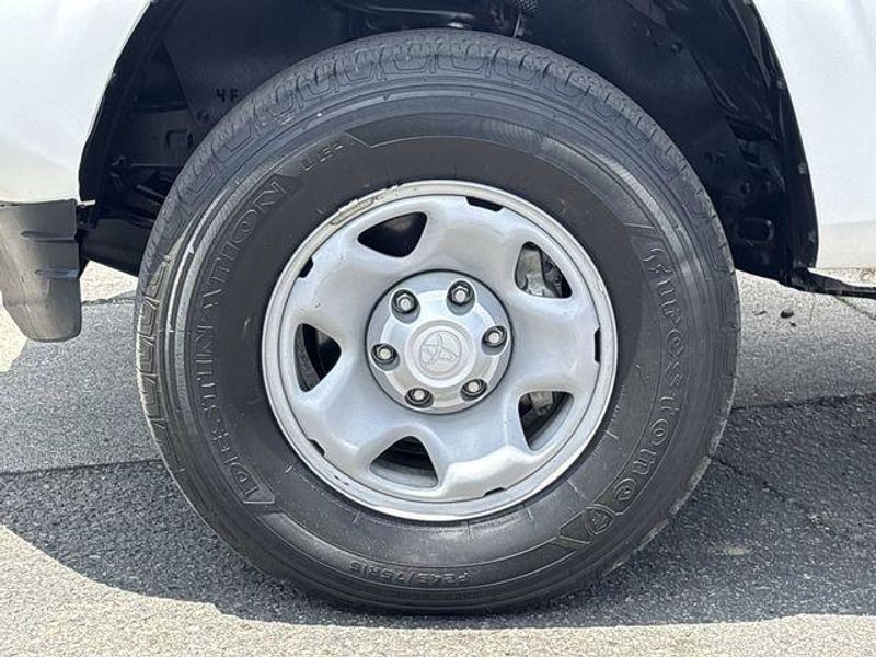 Used 2023 Toyota Tacoma SRImage 10