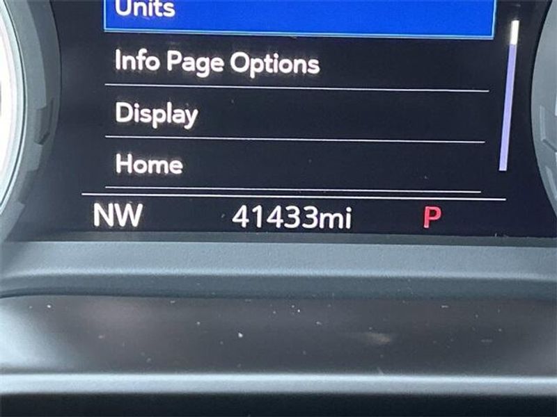Used 2022 Chevrolet Silverado 1500 LTD High CountryImage 32