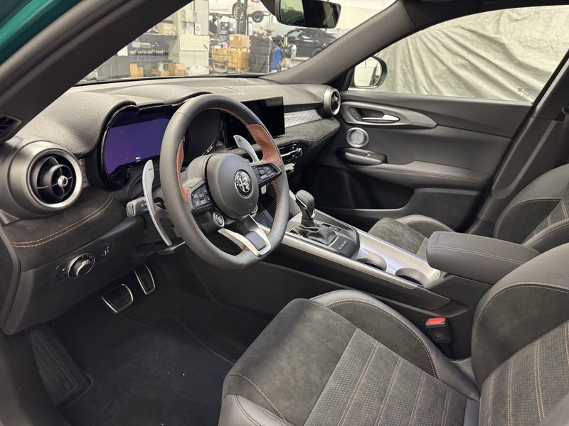 New 2025 Alfa Romeo Tonale Intensa Hybrid EawdImage 7