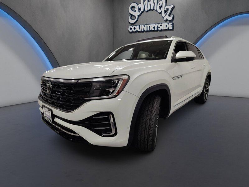Used 2025 Volkswagen Atlas Cross Sport SEL Premium R-Line w/Sunroof/NavImage 10