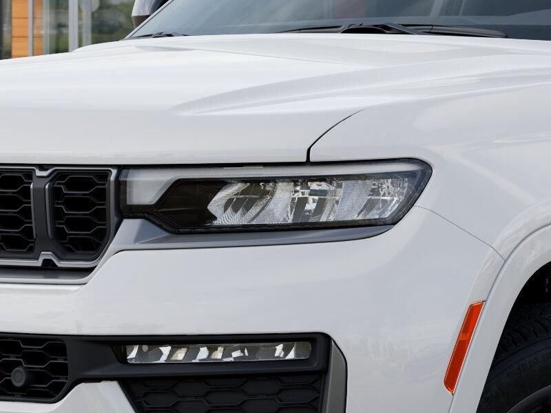 New 2027 Jeep Grand Cherokee Limited Reserve 4x4Image 36
