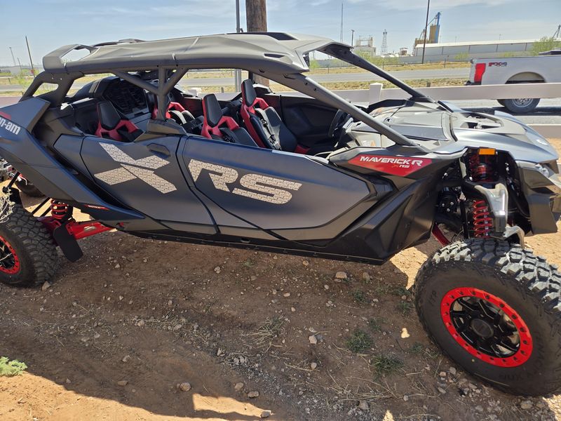 NEW 2026 CAN-AM MAVERICK R MAX X WITH SMARTSHOX 999T DCT Image 2