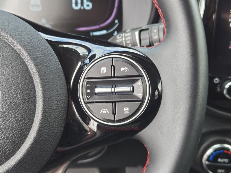 2023 Kia Soul GT-Line photo 17
