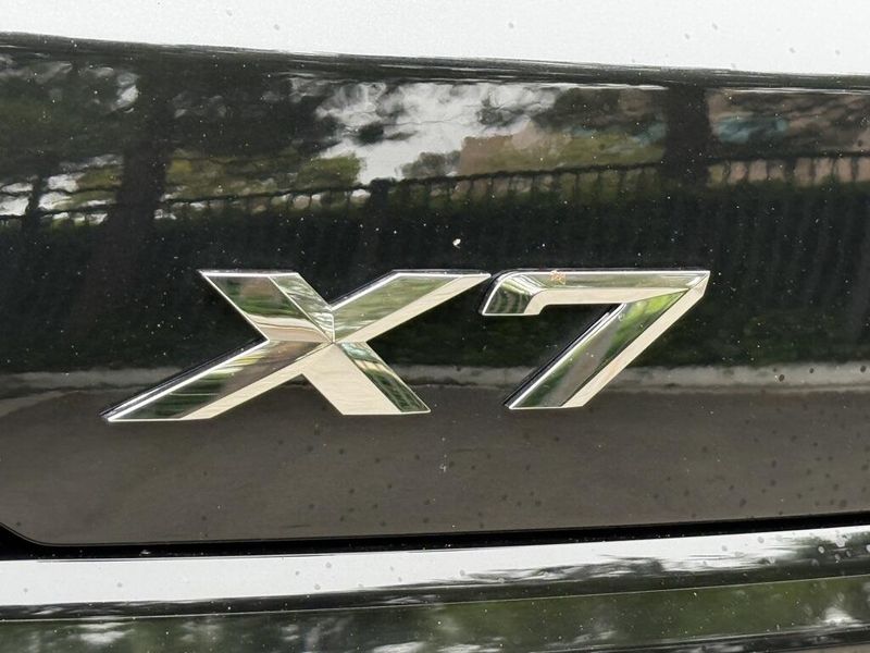 2026 BMW X7 xDrive40iImage 13
