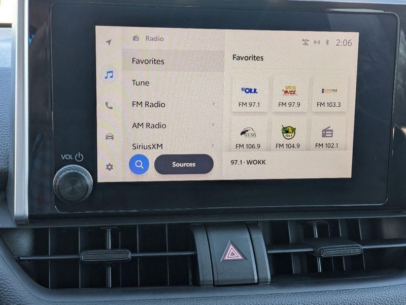 2023 Toyota RAV4 XLEImage 26