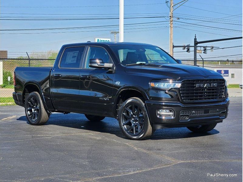 New 2026 RAM 1500 Laramie Crew Cab 4x4 5'7' Box