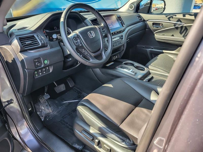 2022 Honda Ridgeline RTL-E photo 11