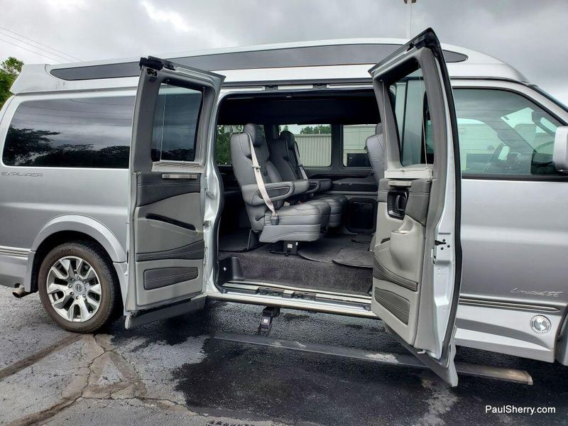2022 GMC Savana Cargo Image 22