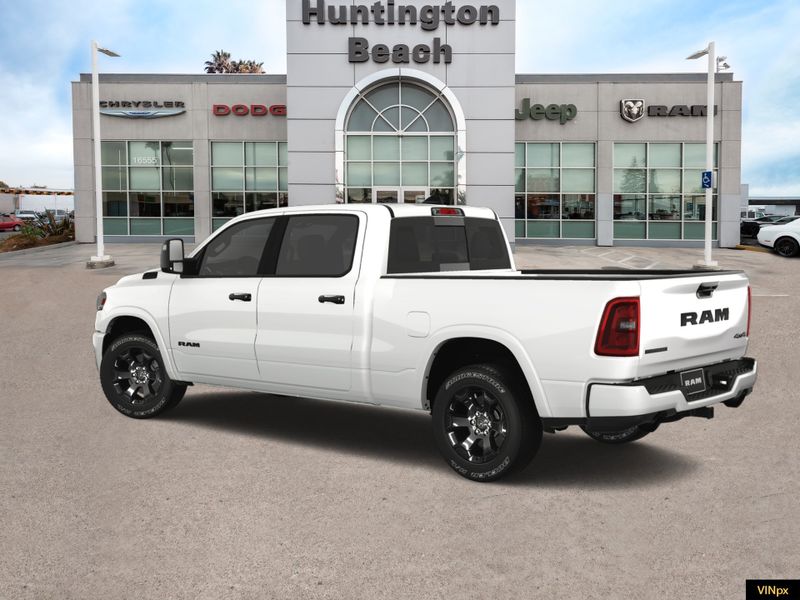 2025 RAM 1500 Big Horn Crew Cab 4x4Image 4